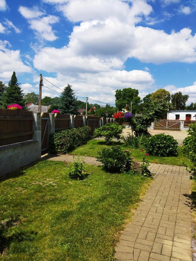 Ubytovani Poustka Apartment Frantiskovy Lazne Exterior photo